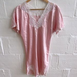 Victorias Lace Chemise